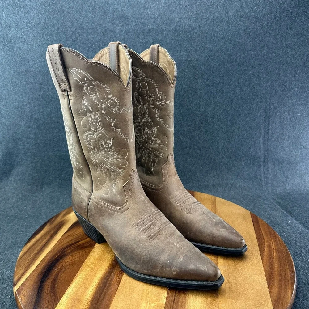 Ariat boots womens